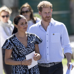 Meghan Markle, duchesse de Sussex, et le prince Harry, duc de Sussex en visite dans le township de Nyanga, Afrique du Sud. Le 23 septembre 2019.