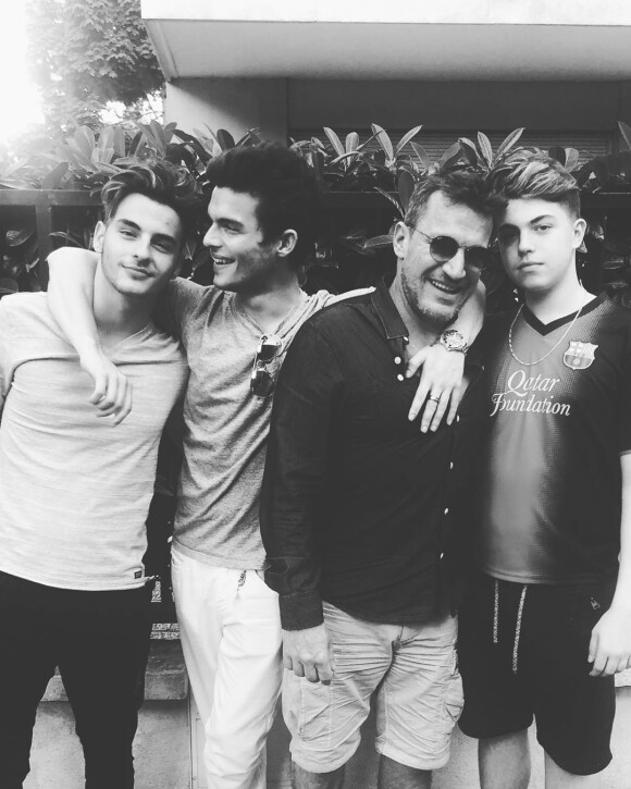 Benjamin Castaldi avec ses fils Simon, Julien et Enzo, le 1er juillet 2019