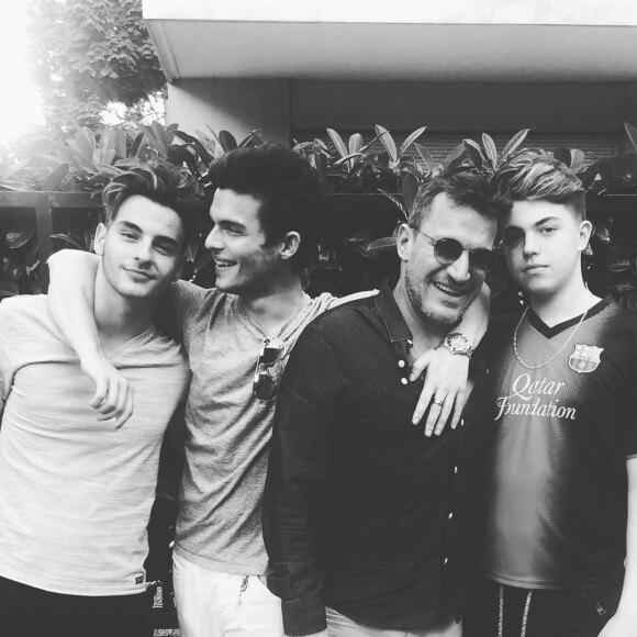 Benjamin Castaldi avec ses fils Simon, Julien et Enzo, le 1er juillet 2019