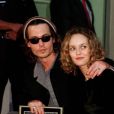 Johnny Depp et Vanessa Paradis sur le Walk of Fame de Los Angeles en 1999.