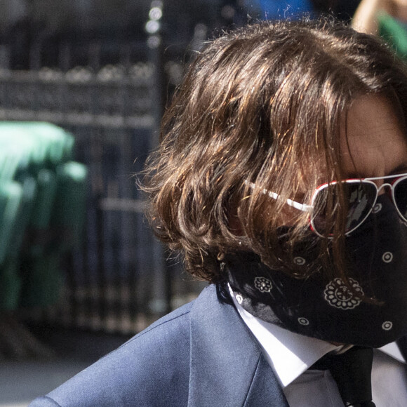 Johnny Depp arrive à la cour royale de justice à Londres, pour entamer le procès pour diffamation contre le journal "The Sun". Le 7 juillet 2020 © Ray Tang / Zuma Press / Bestimage