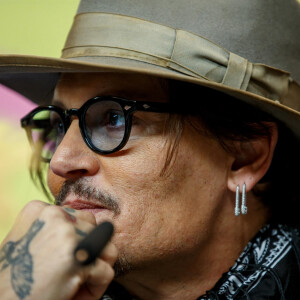 Johnny Depp pour la présentation du film "Minamata" (conférence et photocall) au 70e Festival international du film de Berlin, La Berlinale 2020, à Berlin le 21 Février 2020.