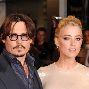 Johnny Depp et Amber Heard arrivent à la première européenne du film "The Rum Diary", au cinéma Odeon de Londres. Le 3 novembre 2011. @Nick Sadler/Startraks/ABACAPRESS.COM