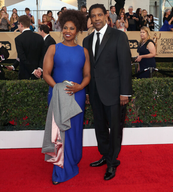 Denzel Washington et sa femme Pauletta à la 23ème cérémonie des Screen Actors Guild Awards (SAG Awards) au Shine Expo Hall à Los Angeles le 29 janvier 2017.