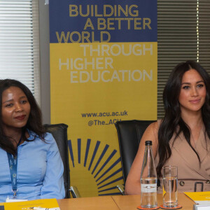 Meghan Markle, duchesse de Sussex, à l'Université de Johannesburg où elle participe à une table ronde avec l'Association des universités du Commonwealth, dont elle est la marraine à Johannesburg, Afrique du Sud, le 1er octobre 2019.