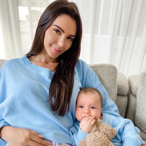 Nabilla Benattia avec son fils Milann, le 14 mai 2020, sur Instagram