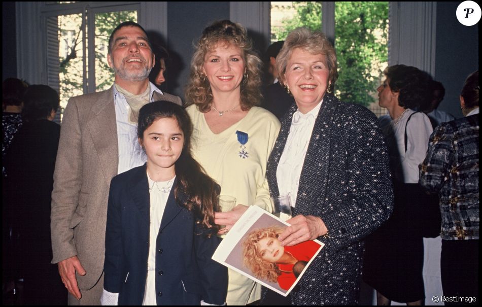 Qui Est Cyrille Le Compagnon De Jeane Manson
