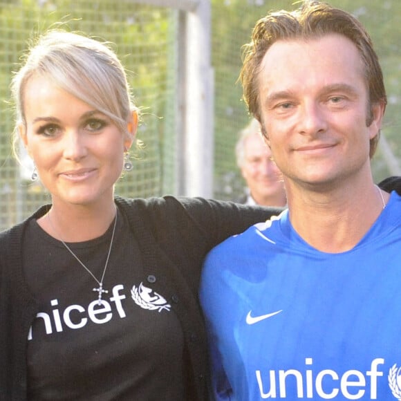 Exclusif - Laeticia et David Hallyday lors du match de gala au profit de l'Unicef au stade Nelson Paillou de Clichy, le 28 septembre 2008.