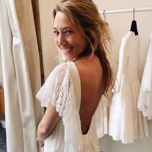 Laura Smet habillée d'une robe Delphine Manivet lors de son mariage religieux avec Raphaël Lancrey-Javal célébré le 15 juin 2019 en l'église Notre-Dame des Flots, à Lège-Cap-Ferret.