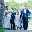  La princesse héritière Victoria de Suède, le prince Daniel et la princesse Estelle ont été rejoints par le prince Carl Philip et la princesse Sofia pour assister à un concert intimiste, coronavirus oblige, dans les vestiges du château de Borgholm le 14 juillet 2020 à l'occasion du 43e anniversaire de Victoria. 
