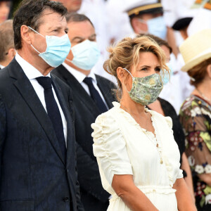 Bernard Gonzalez, le préfet des Alpes-Maritimes, Christian Estrosi, le maire de Nice, et sa femme, Laura Tenoudji Estrosi durant le défilé militaire lors de la Cérémonie du 14 juillet à Nice, esplanade Jacques Cotta. © Bruno Bebert / Bestimage