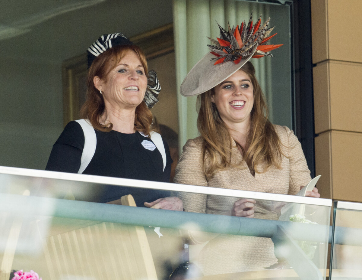 Photo Sarah Ferguson Et La Princesse Beatrice Dyork Assistent Aux