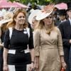 Sarah Ferguson et la princesse Beatrice d'York assistent aux courses du Royal Ascot 2017 à Londres le 23 juin 2017.