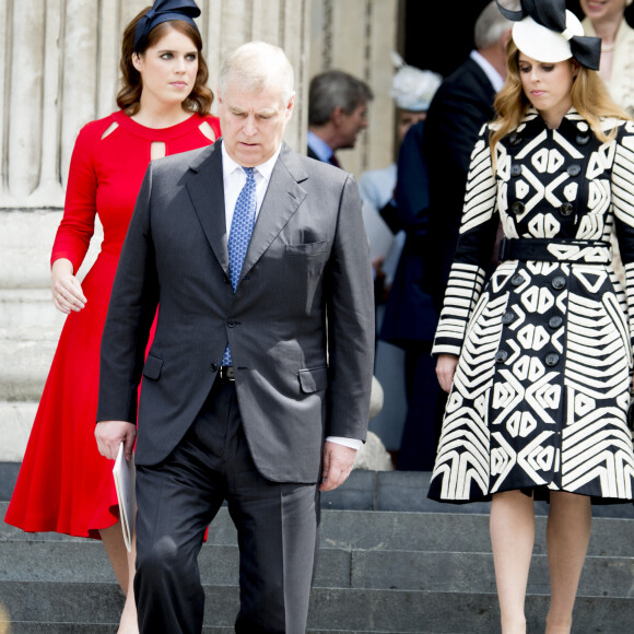 Le prince Andrew, duc d'York et ses filles la princesse Eugenie d'York et la princesse Beatrice d'York - La famille royale d'Angleterre assiste à une messe en la cathédrale St Paul de Londres, le 10 juin 2016 pour le 90ème anniversaire de la reine Elisabeth (Elizabeth) II d'Angleterre.