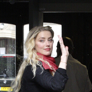 Amber Heard arrive à la cour royale de justice à Londres, pour le procès en diffamation contre le magazine The Sun Newspaper. Le 23 juillet 2020.