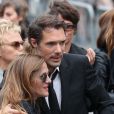 Nicolas Bedos et sa soeur Victoria Bedos - Sorties - Hommage à Guy Bedos en l'église de Saint-Germain-des-Prés à Paris le 4 juin 2020.