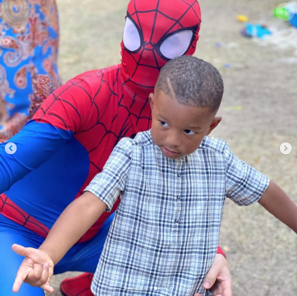 Estelle Mossely et Tony Yoka à la fête d'anniversaire de leur fils aîné Ali, qui a eu 2 ans. Août 2020.