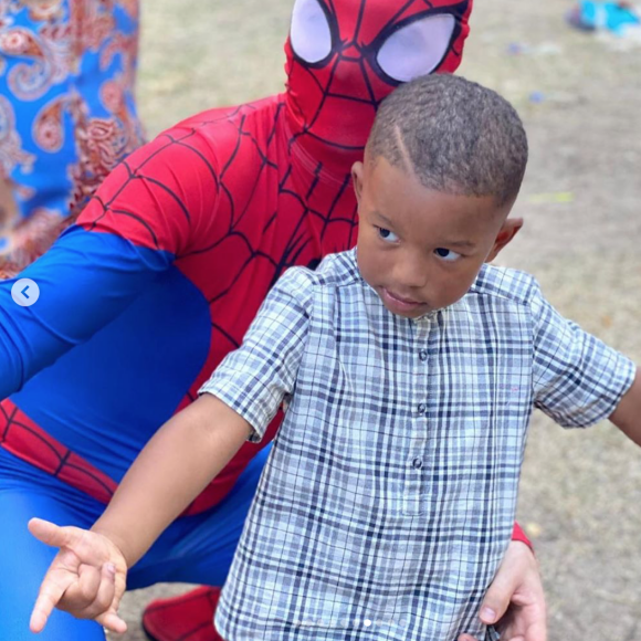 Estelle Mossely et Tony Yoka à la fête d'anniversaire de leur fils aîné Ali, qui a eu 2 ans. Août 2020.