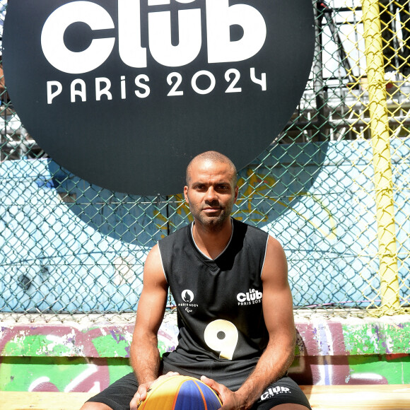 Tony Parker - Lancement du "Club Paris 2024" avec un tournoi de basket à 4 ans, jour pour jour du début des Jeux Olympiques, le 26 juillet 2020 à Paris. © Veeren/Bestimage 