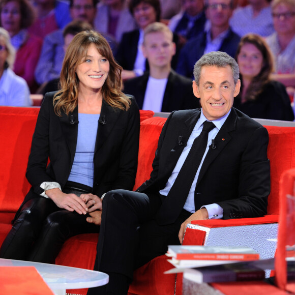 Exclusif - Carla Bruni-Sarkozy, Nicolas Sarkozy et Michel Drucker - Enregistrement de l'émission "Vivement Dimanche" à Paris le 30 septembre 2019. Diffusion le 06/10/2019 sur France 2 . © Guillaume Gaffiot/Bestimage