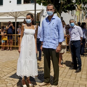 Le roi Felipe VI d'Espagne et la reine Letizia ville de Ciutadella sur l'Ile de Minorque le 13 août 2020.