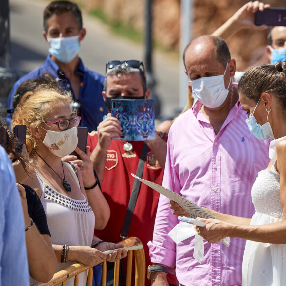 Le roi Felipe VI d'Espagne et la reine Letizia ville de Ciutadella sur l'Ile de Minorque le 13 août 2020.
