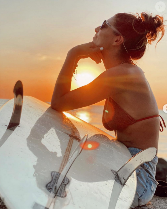 Laury Thilleman en vacances avec son mari Juan Arbelaez dans le Sud-Ouest de la France - Instagram, août 2020