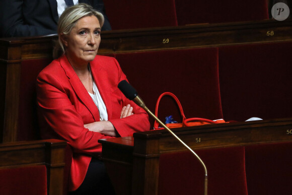 Marine Le Pen lors de la séance de questions au gouvernement à l'Assemblée Nationale à Paris le 9 juin 2020. © Stéphane Lemouton / Bestimage