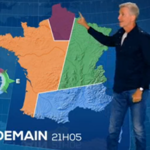 Denis Brogniart présente la météo sur TF1 avec Evelyne Dhéliat jeudi 27 août 2020