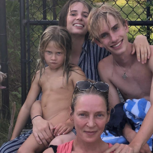 Uma Thurman et ses deux enfants, Levon Thurman Hawke et Maya Hawke. Septembre 2018.