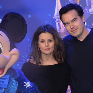 Faustine Bollaert et son mari Maxime Chattam au lancement du nouveau spectacle "Mickey et le magicien" au Parc Disneyland Paris. Le 2 juillet 2016 © Giancarlo Gorassini / Bestimage