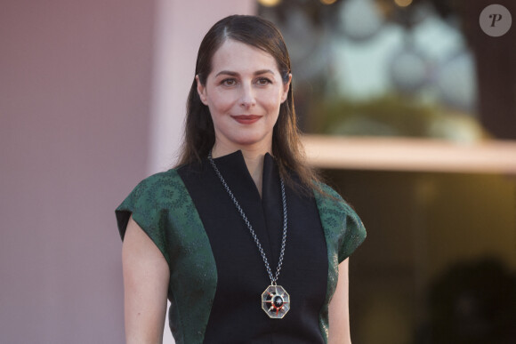 Amira Casar - Tapis rouge du film "Amants" lors de la 77ème édition du Festival international du film de Venise, la Mostra le 3 septembre 2020. 