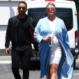 Exclusif - John Legend et sa femme Chrissy Teigen enceinte sont allés faire du shopping chez Container Store à The Grove à Los Angeles, le 15 mai 2018