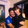 Rhea Chakraborty vient d'être arrêtée par la police indienne. Elle est soupçonnée d'avoir fourni du cannabis à son compagnon, Sushant Singh Rajput, qui s'est donné la mort en juin 2020.