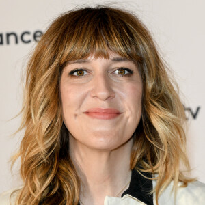 Daphné Burki au photocall de la conférence de presse de France 2 au théâtre Marigny à Paris le 18 juin 2019 © Coadic Guirec / Bestimage