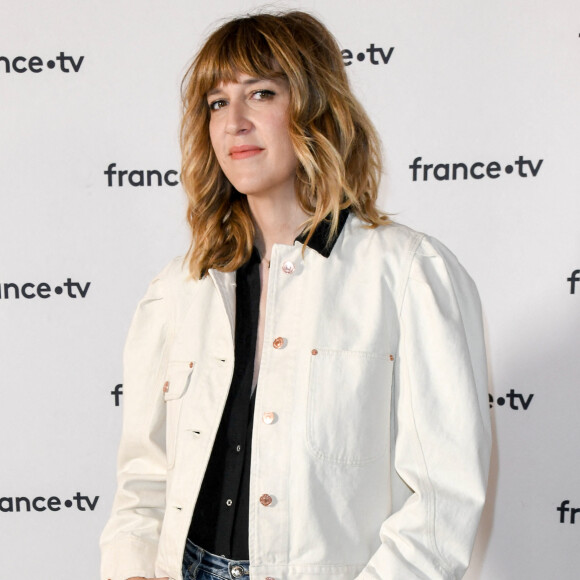 Daphné Burki au photocall de la conférence de presse de France 2 au théâtre Marigny à Paris © Coadic Guirec / Bestimage