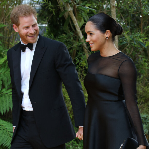 Le prince Harry, duc de Sussex, et Meghan Markle, duchesse de Sussex, à la première du film "Le Roi Lion" au cinéma Odeon Luxe Leicester Square à Londres.