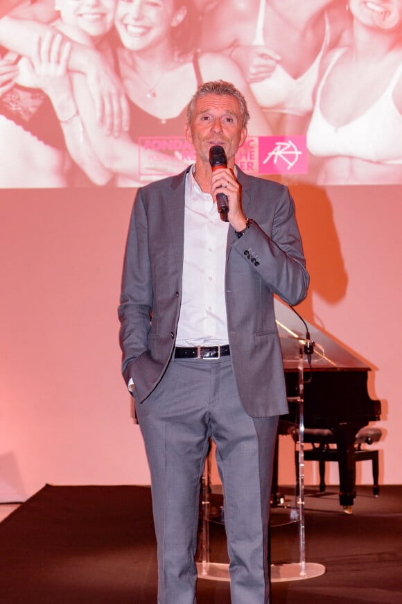 Denis Brogniart - Dîner de la Fondation ARC au Pavillon Cambon-Capucines à Paris, le 7 octobre 2019. © Rachid Bellak / Bestimage