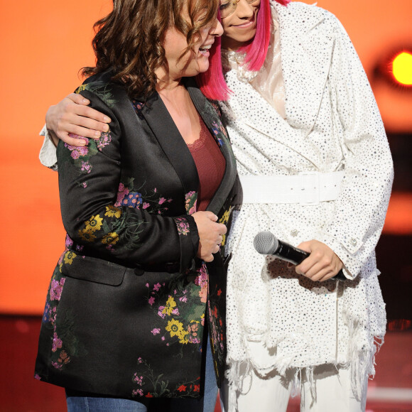 Exclusif - Bilal Hassani et sa mère Amina - Enregistrement de l'émission "La Chanson secrète 5", qui sera diffusée le 11 janvier 2020 sur TF1, à Paris. Le 17 décembre 2019 © Gaffiot-Perusseau / Bestimage