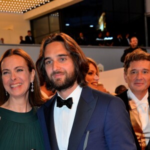 Carole Bouquet et son fils Dimitri Rassam après la projection du "Petit Prince" lors du 68e Festival de Cannes, le 22 mai 2015.