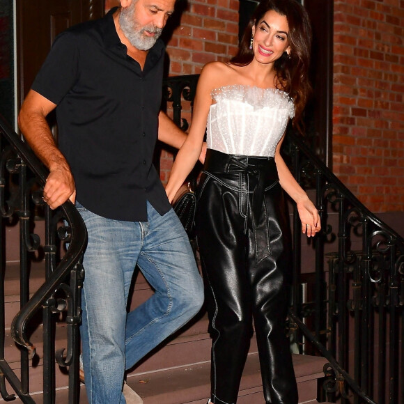 Exclusif - George Clooney et sa femme Amal Alamuddin Clooney sont allés diner en amoureux pour fêter leur 5ème anniversaire de mariage à New York, le 27 septembre 2019 