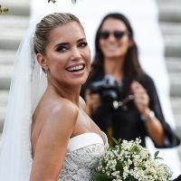 Sylvie Meis a épousé Niclas Castello, découvrez la robe immense de la mariée !