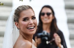 Sylvie Meis a épousé Niclas Castello, découvrez la robe immense de la mariée !