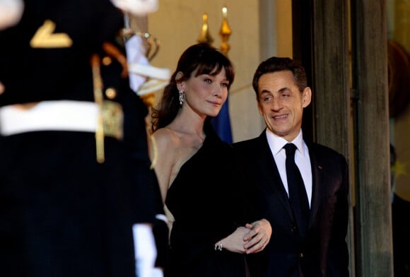 Nicolas Sarkozy et sa femme Carla Bruni-Sarkozy - Dîner d'Etat en l'honneur du président de Jacob Zuma, président de la République d'Afrique du Sud.
