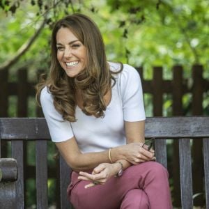 Catherine (Kate) Middleton, duchesse de Cambridge, lors d'une visite à Battersea Park, à Londres, alors qu'elle rencontrait des mères pour savoir comment elles se sont entraidées pendant l'épidémie de Coronavirus (COVID-19). Londres, 22 septembre 2020.