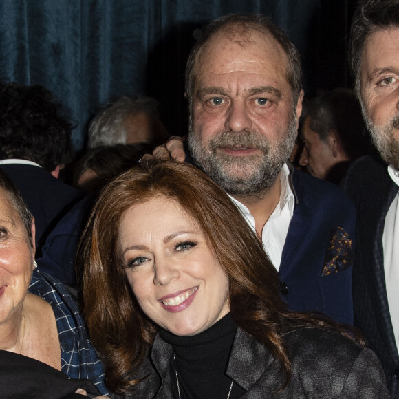 Exclusif - Marc-Olivier Fogiel, Eric Dupond-Moretti et sa compagne Isabelle Boulay, Philippe Lellouche (metteur en scène), Michel Lumbroso (directeur général du théâtre de la Madeleine) - Eric Dupond-Moretti à la barre au théâtre de la Madeleine à Paris le 22 janvier 2019. © Pierre Perusseau/Bestimage
