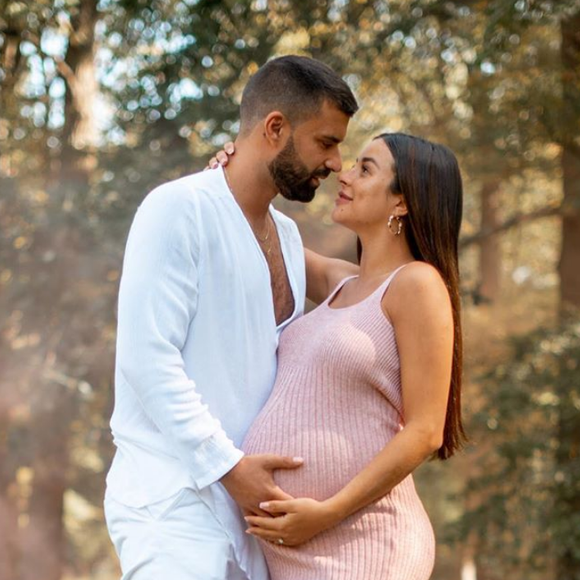 Vincent Queijo et sa fiancée Rym Renom sont devenus parents pour la première fois dimanche 27 septembre 2020 d'une petite fille - Instagram