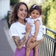 Cécilia Sirahaj, ex-candidate de "Koh-Lanta" en 2016 et désormais star du programme de TFX "Mamans et célèbres" avec sa petite Sway, née en août 2019.