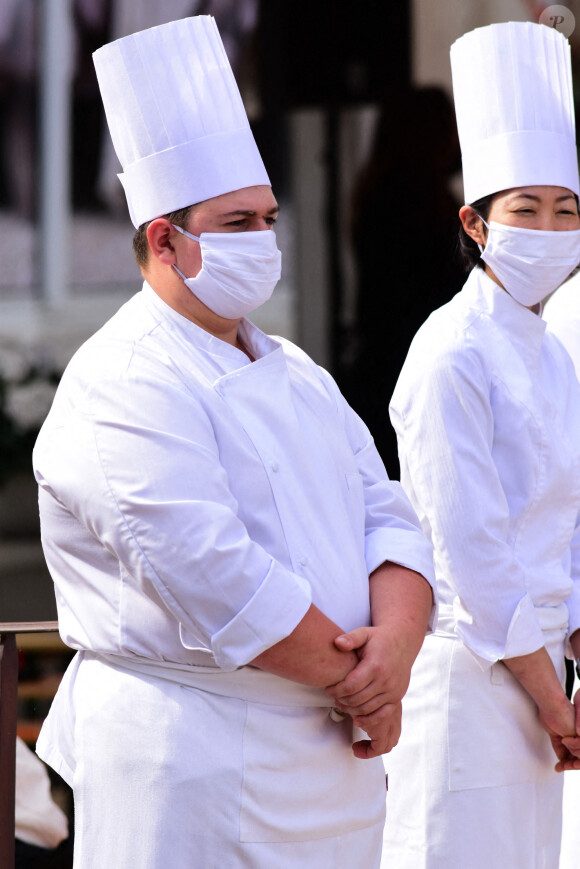 Illustration - Les obsèques de Pierre Troisgros, mythique chef 3 étoiles, en l'église Notre Dame des Victoires à Roanne, le 29 septembre 2020. Plusieurs personnalites étaient présentes lors des obsèques pour rendre un dernier hommage au chef. © Romain Doucelin/Bestimage