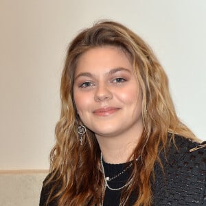 Louane Emera (enceinte) lors du photocall du dernier défilé de mode Haute-Couture printemps-été 2020 "Jean-Paul Gaultier" au théâtre du Châtelet à Paris, France, le 22 janvier 2020. © Veeren-Clovis/Bestimage